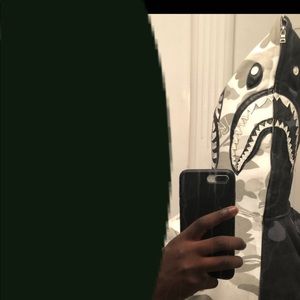 Meet your Posher, Gregory